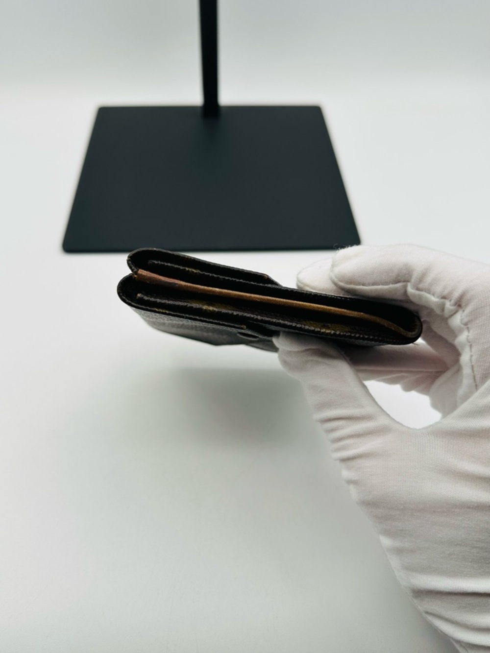 Louis Vuitton Vintage Tri Fold Wallet - Picture 4 of 13